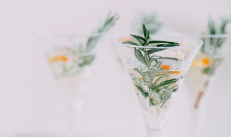 Winter Champagne Cocktail