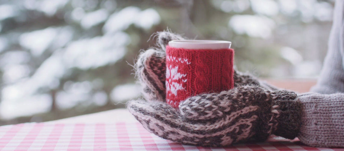 Best and Warmest 100% Wool Mittens to Buy in 2025!