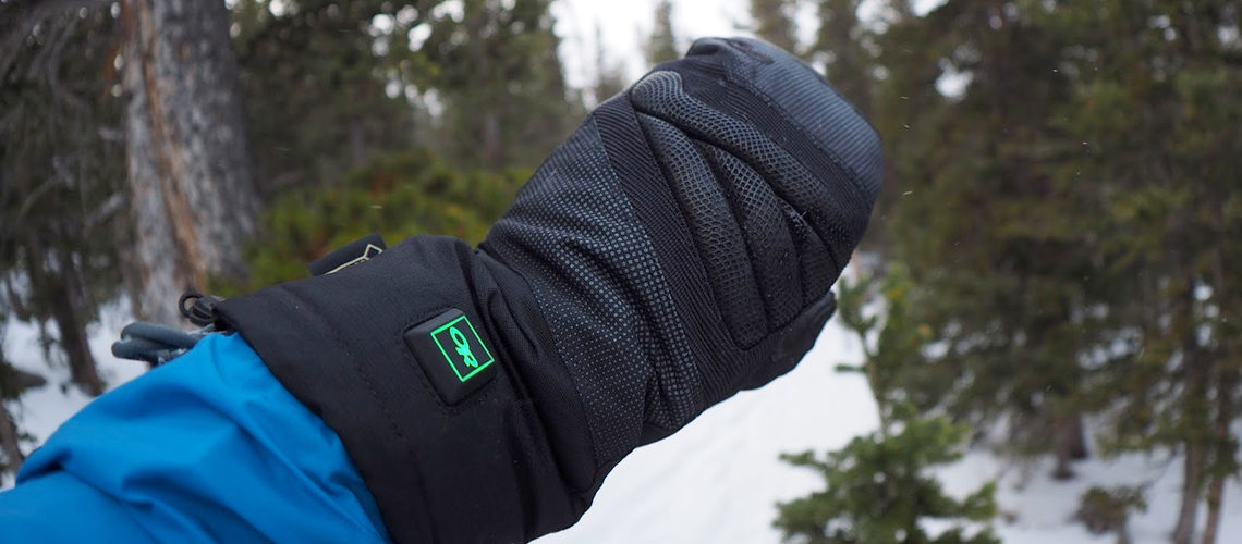 Best Heated Mittens for Men and Women to Keep Warm in 2025!
